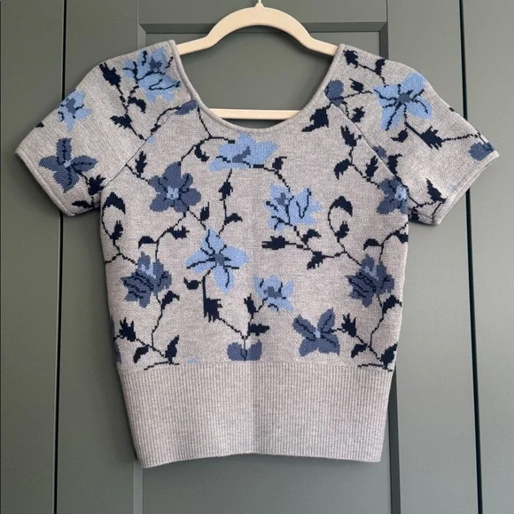 Club Monaco Floral Jacquard Sweater 100% Wool Size S - Picture 7 of 13